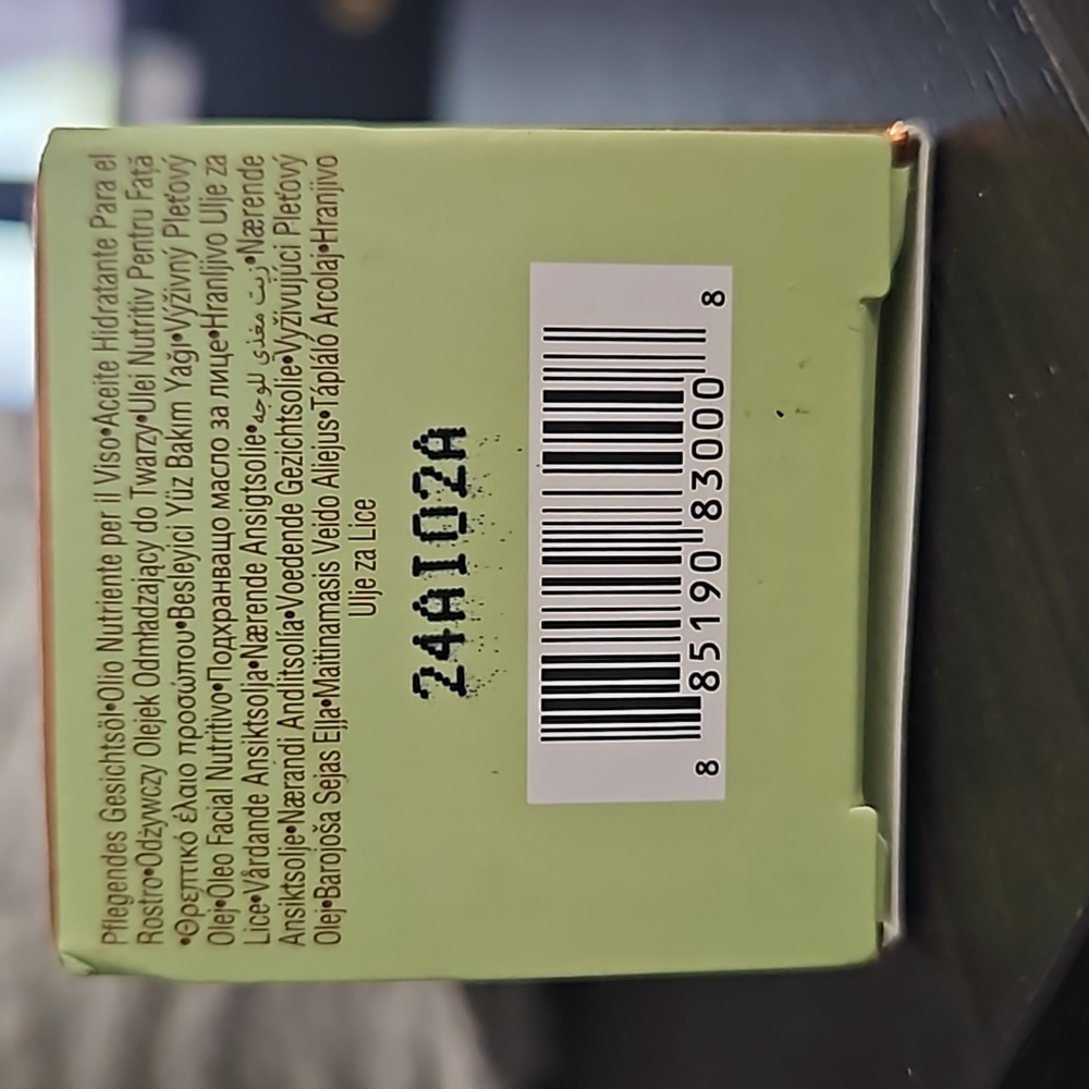 Pixi skintreata rose oil blend, 1 fl .oz nourishing face oil. New. - Picture 7 of 7